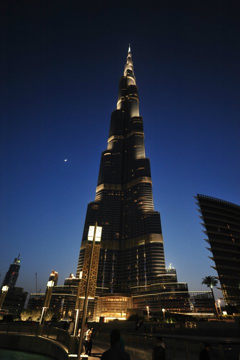 Burj Khalifa lit in the dark